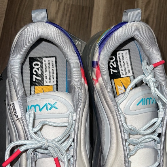 Nike Airmax 720 - Picture 5 of 5